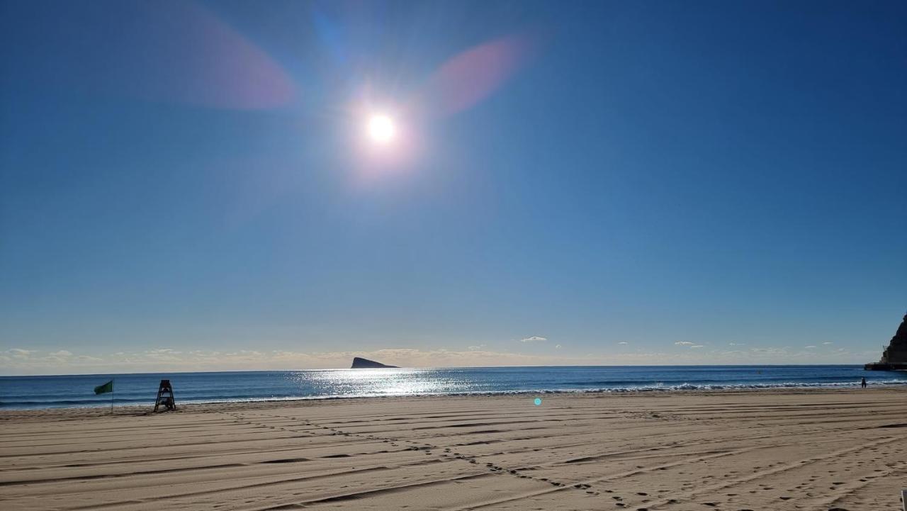 Sunset Waves Benidorm Julieta Vistas Al Mar Premium 200 Mt2 Con Jacuzzi En Terraza Apartamento Exterior foto
