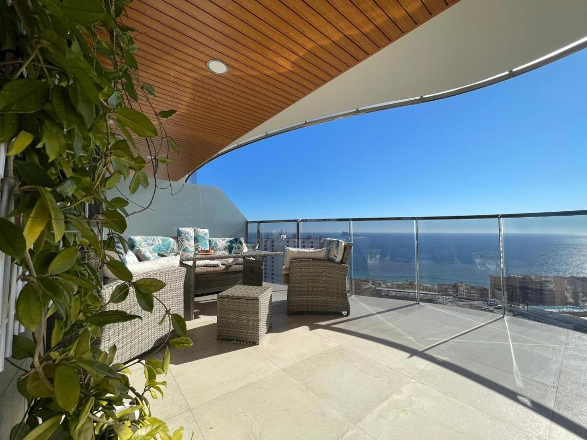 Sunset Waves Benidorm Julieta Vistas Al Mar Premium 200 Mt2 Con Jacuzzi En Terraza Apartamento Exterior foto