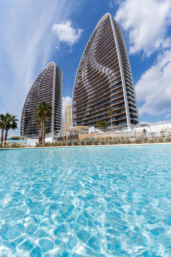 Sunset Waves Benidorm Julieta Vistas Al Mar Premium 200 Mt2 Con Jacuzzi En Terraza Apartamento Exterior foto