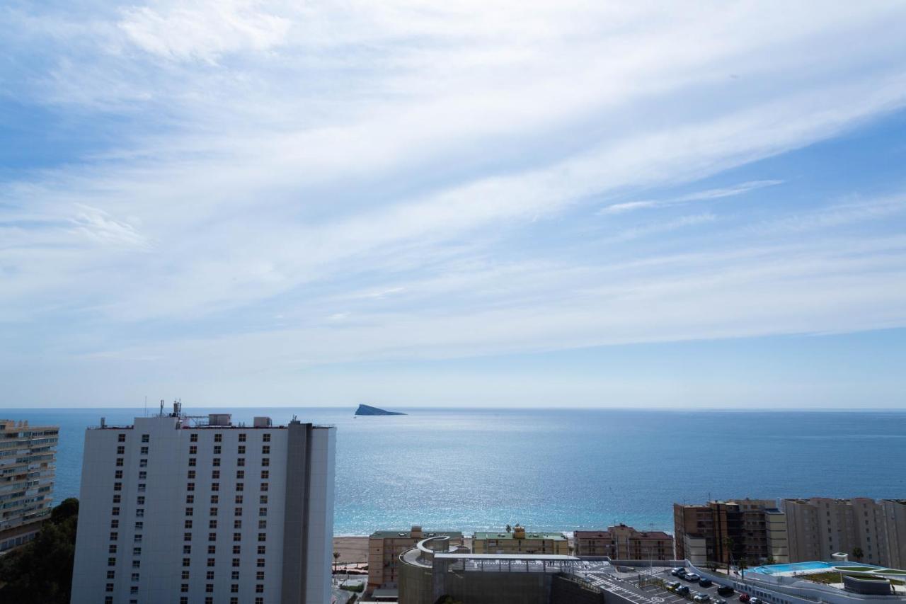Sunset Waves Benidorm Julieta Vistas Al Mar Premium 200 Mt2 Con Jacuzzi En Terraza Apartamento Exterior foto