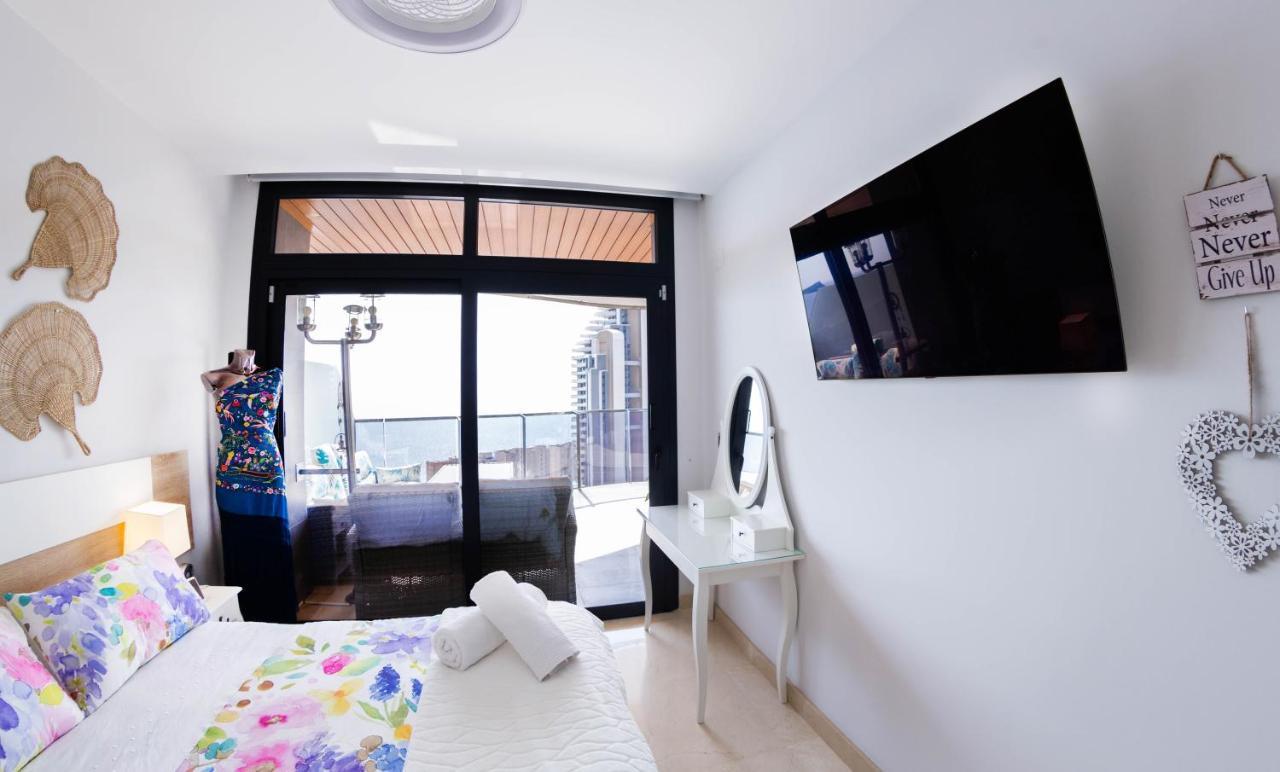 Sunset Waves Benidorm Julieta Vistas Al Mar Premium 200 Mt2 Con Jacuzzi En Terraza Apartamento Exterior foto