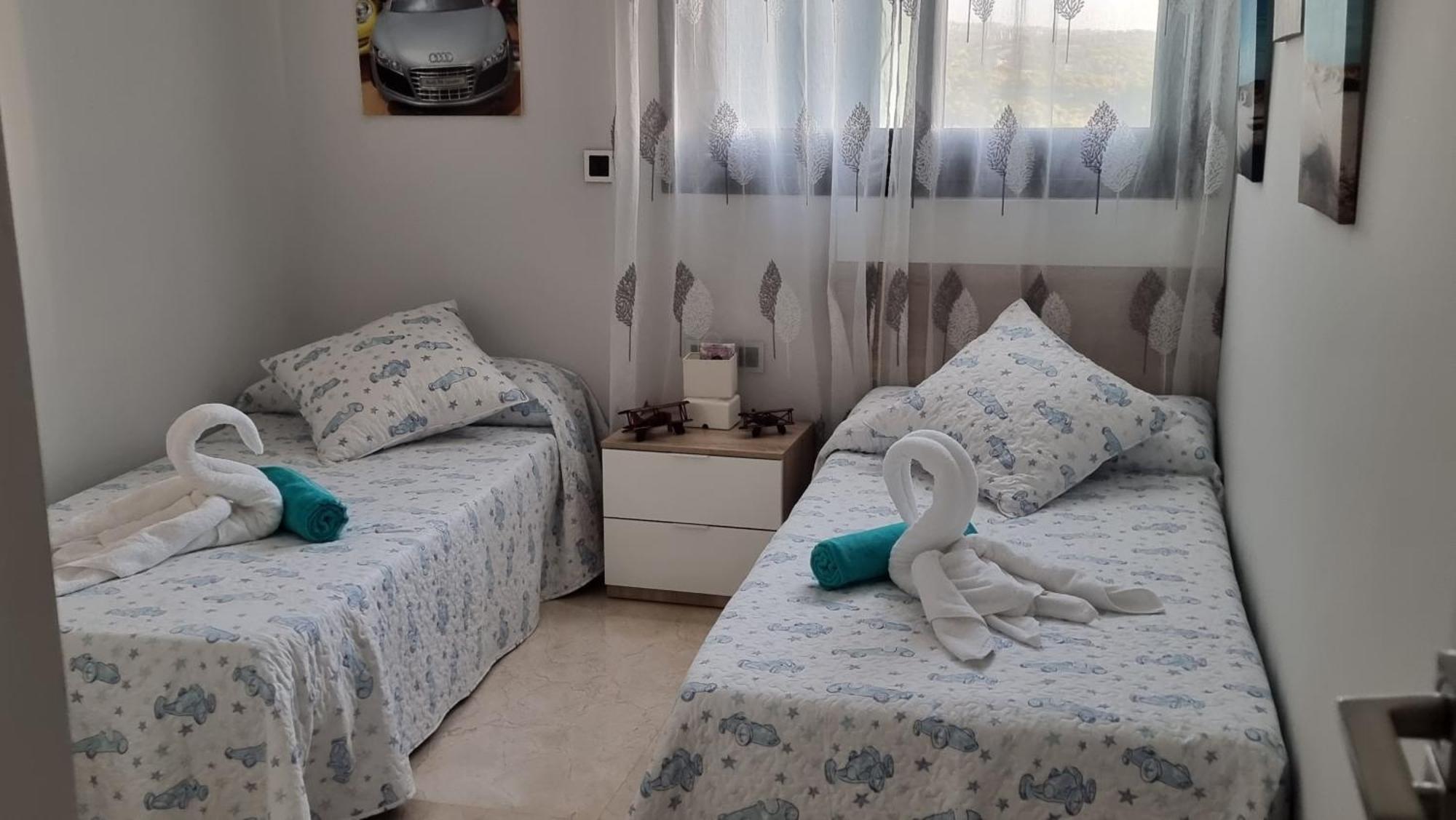 Sunset Waves Benidorm Julieta Vistas Al Mar Premium 200 Mt2 Con Jacuzzi En Terraza Apartamento Exterior foto